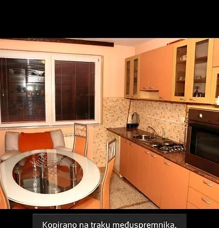 Apartment Apartman Lux *